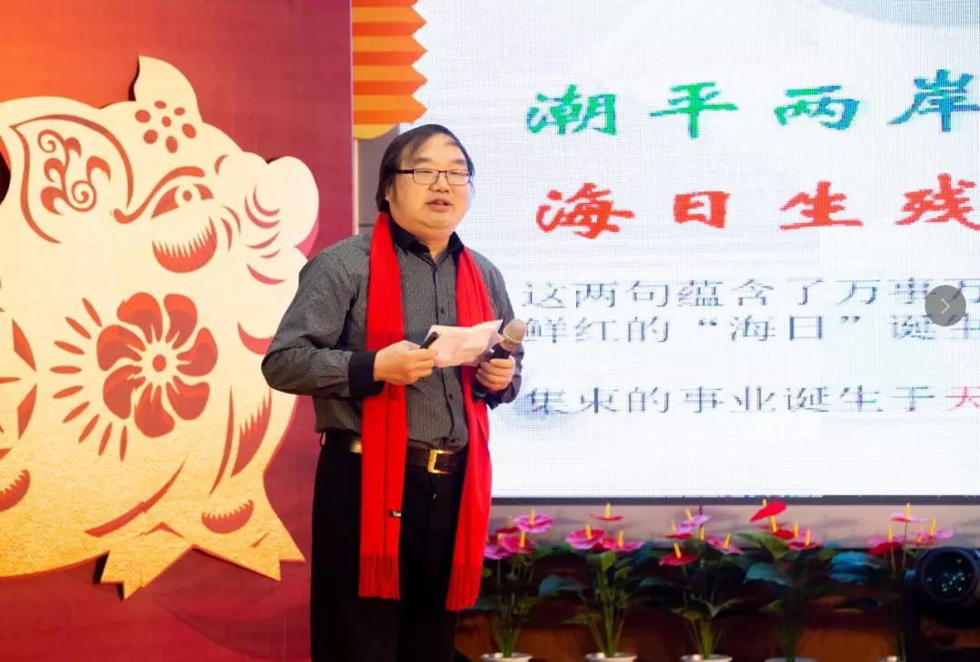 中國建筑金屬結(jié)構(gòu)協(xié)會專家委員會副主任、中國建筑設(shè)計集團教授張躍峰 